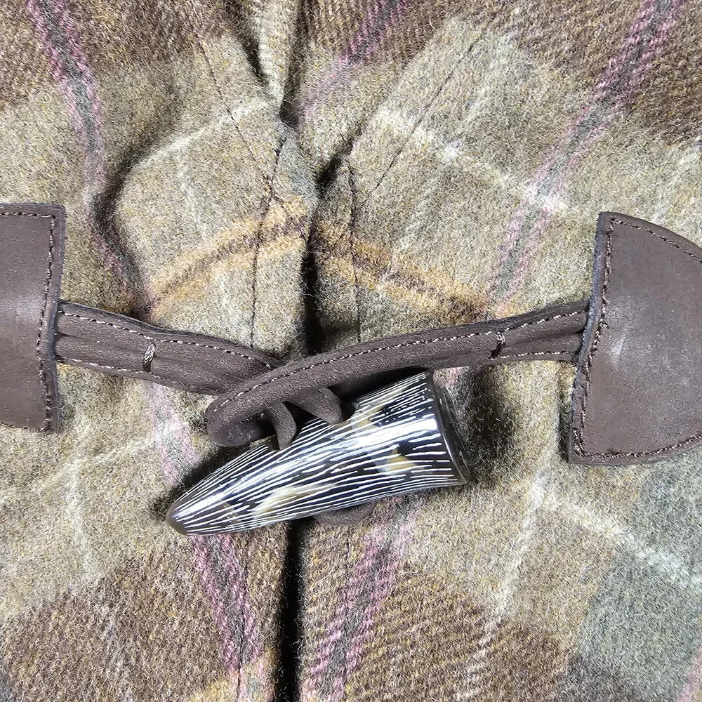 Lauren Ralph Lauren 100% Wool Poncho L/XL Tartan Plaid Cape Beautiful Old Money - Picture 3 of 10